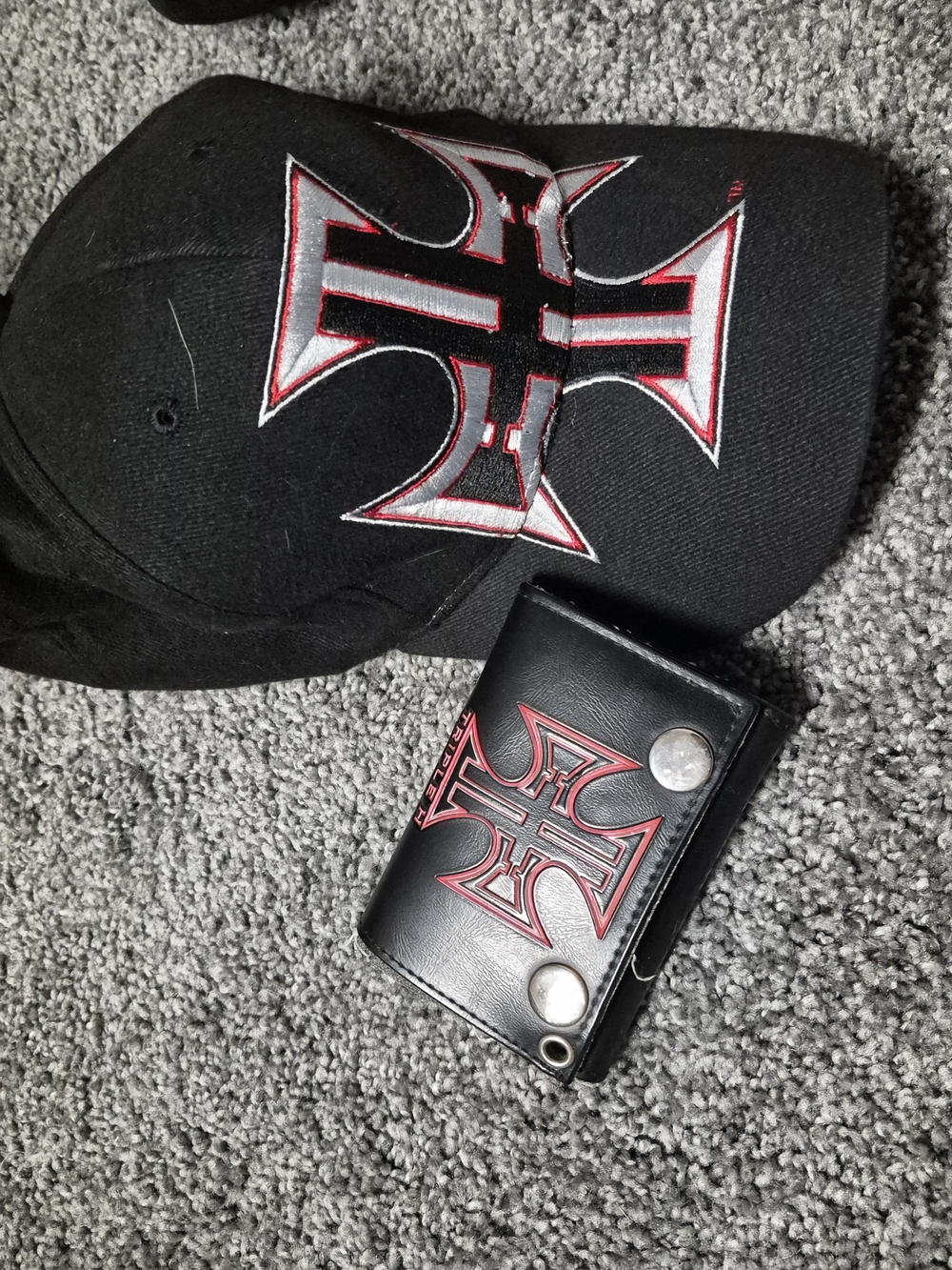 Wwf HHH Men's Cap and Wallet Set